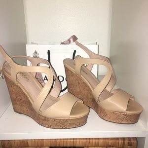 Nude wedges